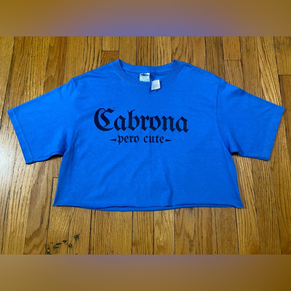 Cropped tee with calligraphy text
